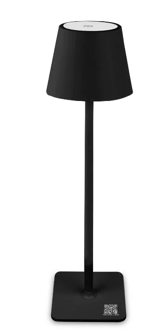 The Steel Lamp nera in configurazione alta